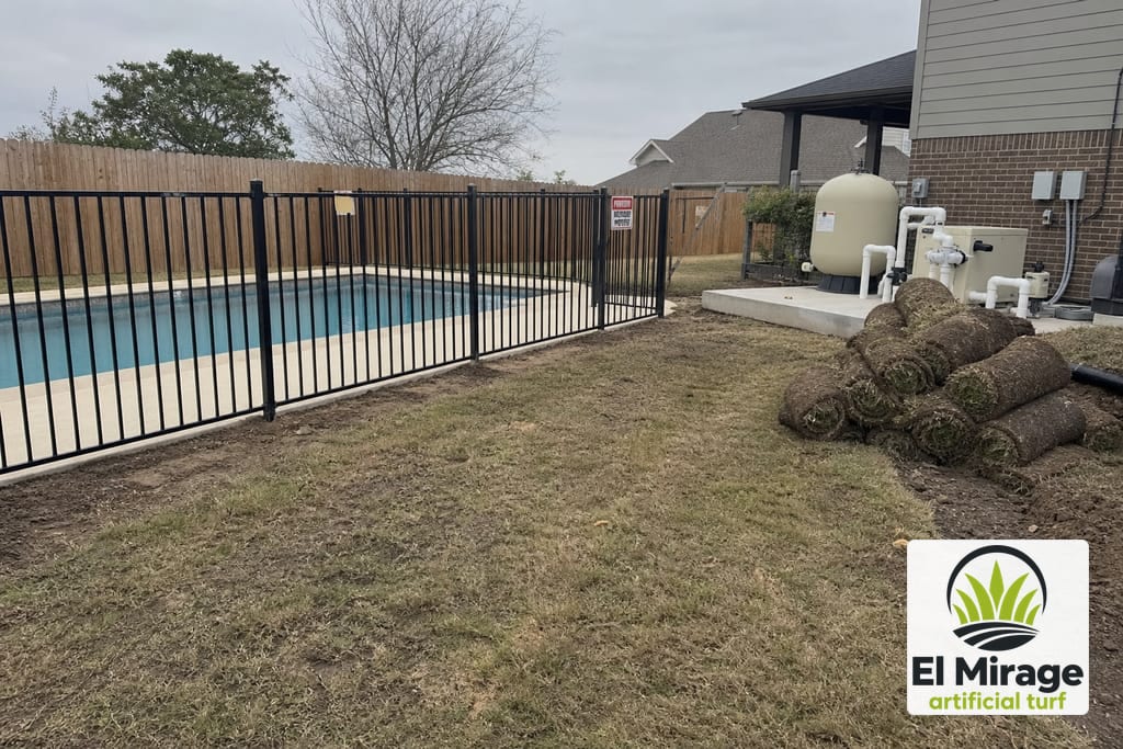 Pool Surround Turf photo